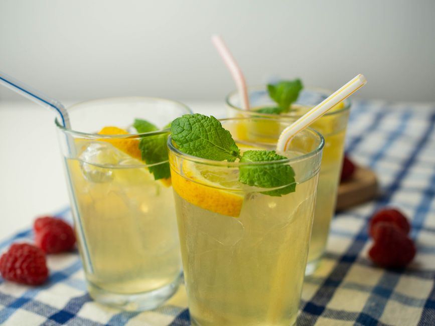 Bylinková limonáda s mátou